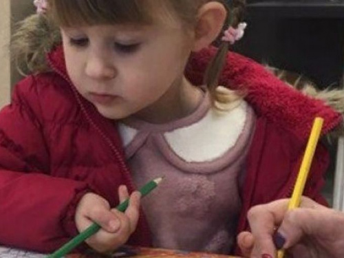 Трехлетняя девочка стала 200-тысячной прописанной жительницей Кривого Рога (фото)