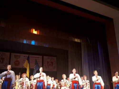 Криворожанам вручили дипломы высшего уровня на всеукраинском литературно-музыкальном фестивале (фото)