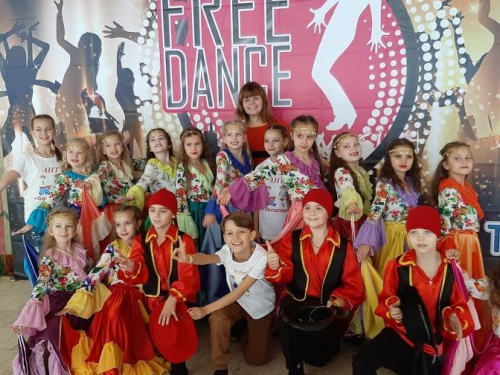 Сразу два первых места привез криворожский танцевальный коллектив из Запорожья (фото)