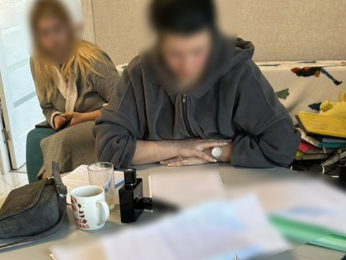 Вибивали борг кулаками: мешканка Кривого Рогу організувала банду, аби помститись знайомому бізнесмену