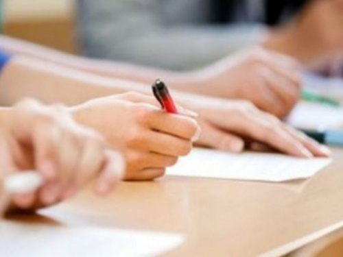 На Днепропетровщине почти 110 тысяч абитуриентов подали электронные заявление на поступление в ВУЗы