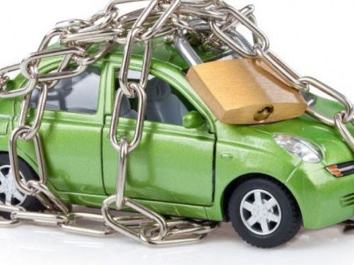 Первый пошел: в Кривом Роге автомобиль должника оказался на штрафплощадке