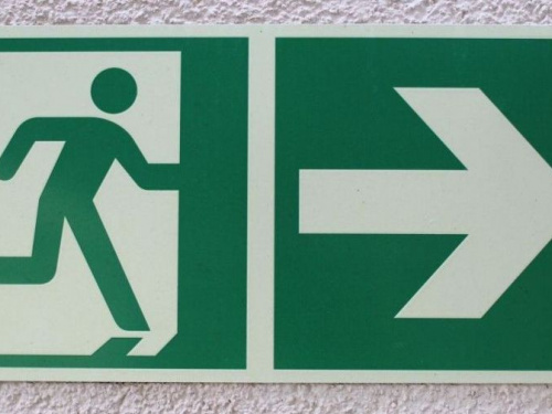 В Кривом Роге в радиусе ракетно-артиллерийских складов вооружения провели эвакуацию населения