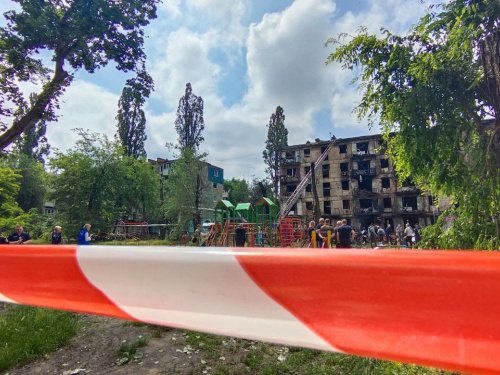 Ракетний удар по Кривому Рогу: троє мешканців у вкрай тяжкому стані - фото 