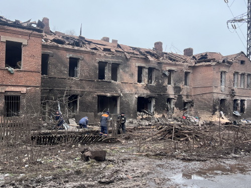 Четверо дітей серед поранених: росіяни майже добу обстрілюють Кривий Ріг  22 січня