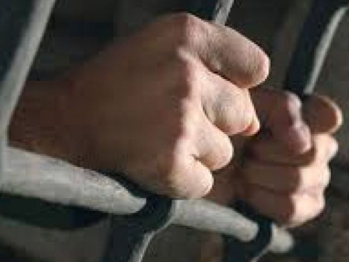 Ударил по голове и забрал крупную сумму денег: криворожанин оказался на скамье подсудимых