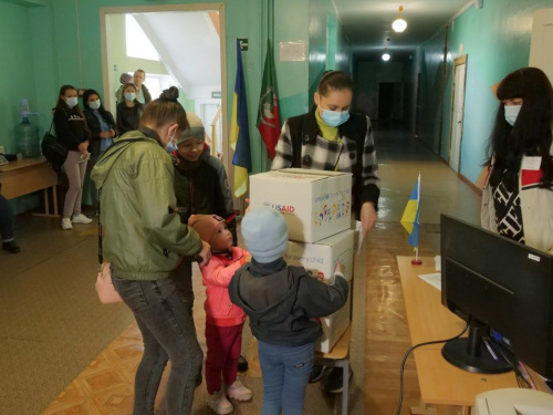 У Кривому Розі ВПО отримають зимовий одяг для своїх дітей (АДРЕСИ ПУНКТІВ)