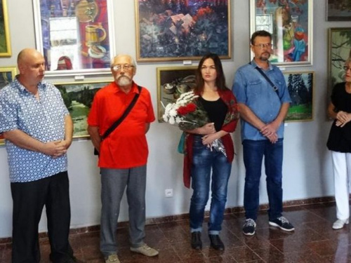 В Кривом Роге открылась выставка «Влюбленные в живопись» (ФОТО)