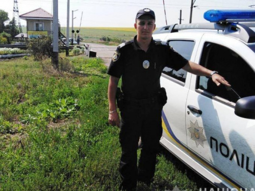 На Днепропетровщине полицейский помешал женщине совершить самоубийство