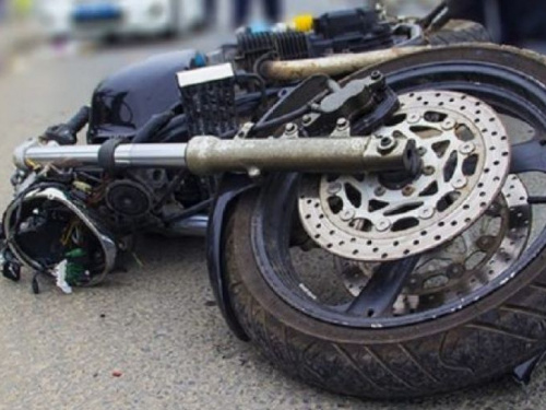 В Кривом Роге будут судить мотоциклиста, едва не лишившего жизни коммунальщика