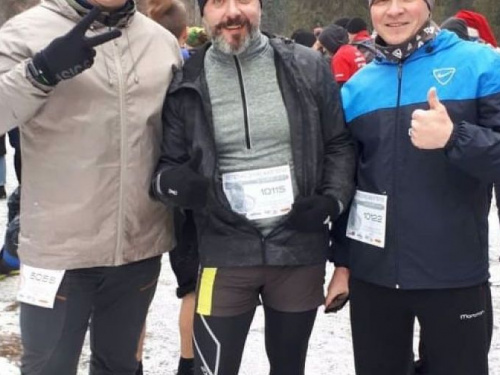 Чиновник из Кривого Рога получил «золотой батон» за «Побег из Межигорья» (видео)