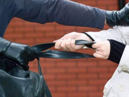 Житель Желтых Вод промышлял грабежами в Кривом Роге