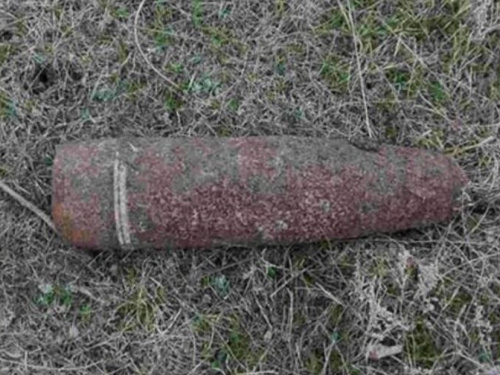 В Кривом Роге обнаружили снаряд на территории частного домовладения