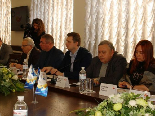 Наработки криворожских специалистов передадут в комитет Верховной Рады по градостроительству (фото)