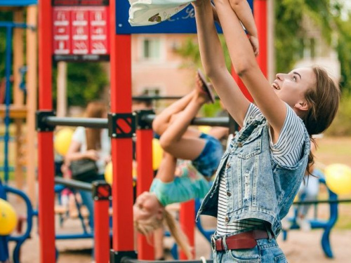 В Кривом Роге продолжают открывать современные площадки для занятий спортом всей семьёй