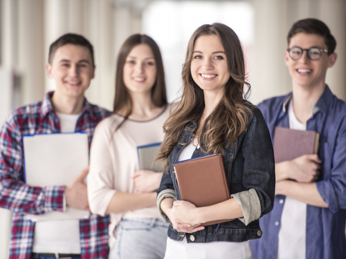 Студенти, фото з відкритих джерел 