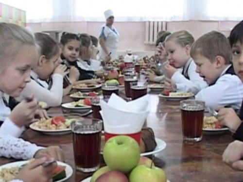 Родителей Кривого Рога просят оценить питание в детских столовых