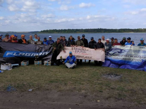 Лучшие спортсмены Кривого Рога соревновались на кубке городской федерации рыболовного спорта (ФОТО)