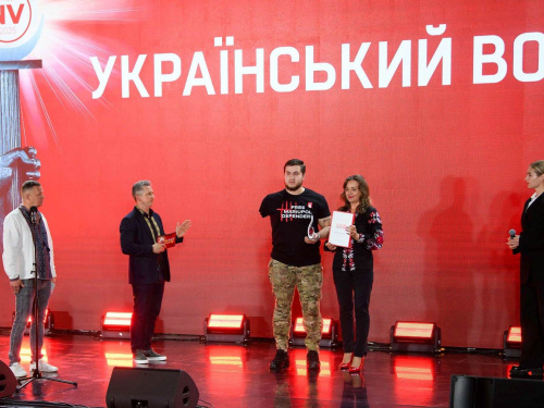 Захисник Маріуполя став №1 у списку NV: Метінвест підтримав нагородження 100 видатних українців