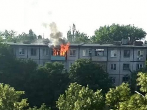 В Кривом Роге загорелась квартира на пятом этаже (фото)