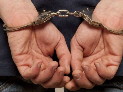 В Кривом Роге полицейские задержали грабителя магазина за считанные часы