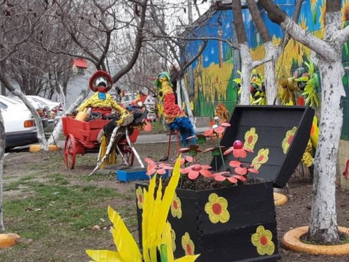 В Кривом Роге продолжает преображаться сквер имени Гутовского (фото)