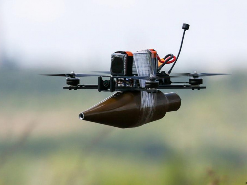 Аиака дронами, фото з відкритих джерел 