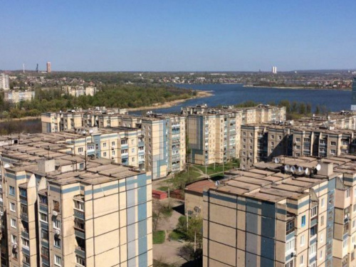 Бесплатный проезд для школьников, выплаты на лечение и многодетным семьям: в Кривом Роге презентовали социальную программу по защите горо