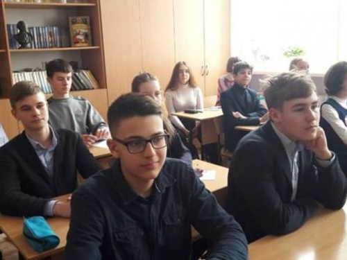 Названы победители: криворожские школьники участвовали в англоязычном творческом конкурсе "Креативное ессе" (фото)