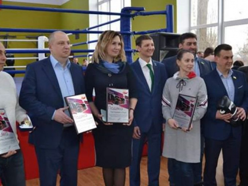 В Кривом Роге прошло торжественное открытие боксерского зала (фото)