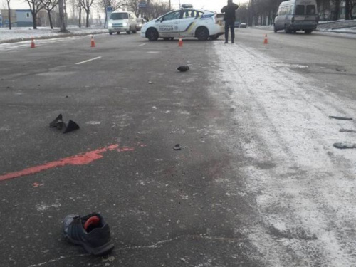 В Кривом Роге водитель сбил пешехода и скрылся с места события