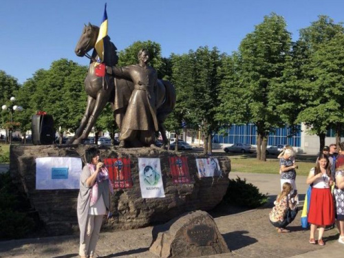 #FreeSentsov: криворожане поддержали заключённого в России Олега Сенцова (ФОТО)