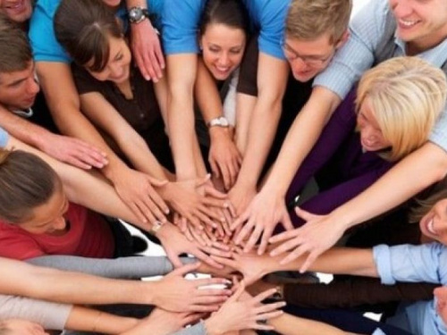 Молодым людям из Кривого Рога предлагают доказать свою активность и получить 15 тысяч