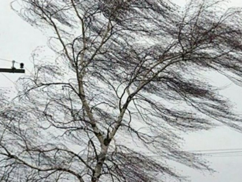 На Днепропетровщине объявлено штормовое предупрежедение