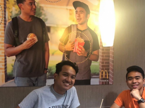 Друзья подделали рекламу McDonalds и разбогатели (ФОТО+ВИДЕО)