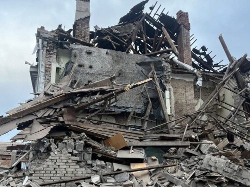 Наслідки ракетного удару росіян по Кривому Рогу у ніч на 20 грудня - фото пресслужби Дніпропетровської ОВА