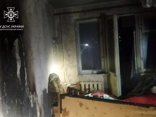 У Металургійному районі під час ліквідації пожежі у квартирі вогнеборці врятували чоловіка