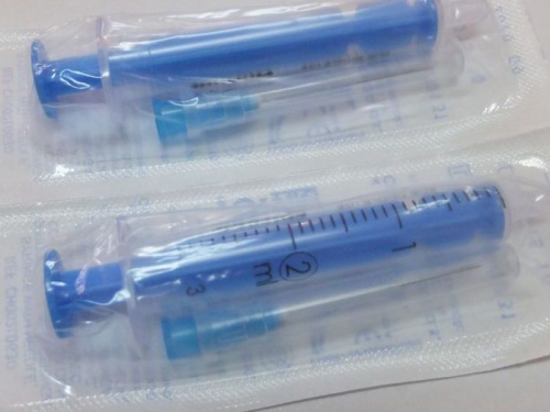 Из аптек Кривого Рога могут исчезнуть капельницы и шприцы