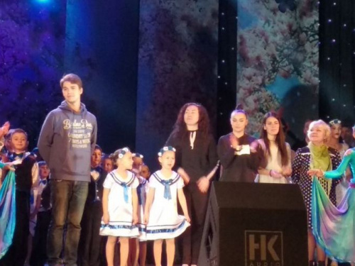 Твори добро: в Кривом Роге прошел благотворительный концерт для сбора средств на операцию видеооператора (фото)