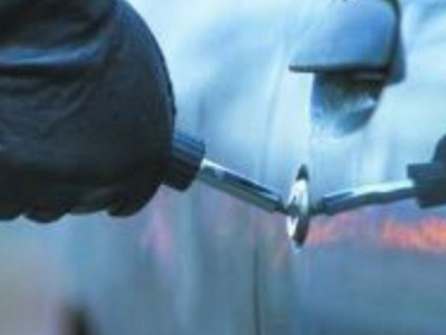 Кражи и грабежи: на Днепропетровщине на скамье подсудимых оказались подростки