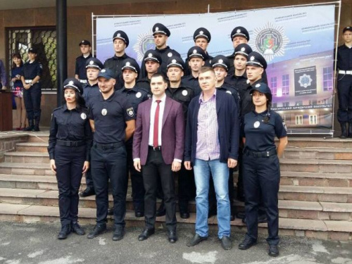 В Кривом Роге новобранцы пополнили ряды патрульных (ФОТО)