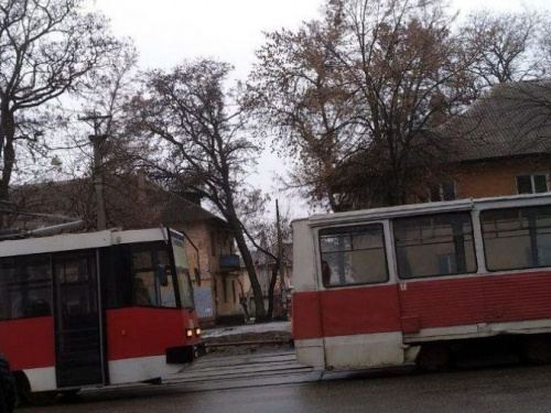 Опыт VS молодость: в Кривом Роге современная техника не выдержала испытание городом длиною в жизнь (фотофакт)