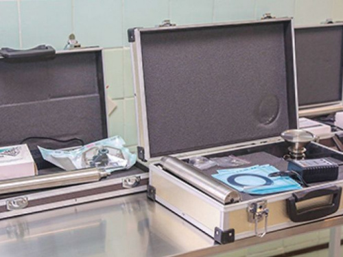 В Кривом Роге одно из городских предприятий приобрело медоборудование для двух больниц