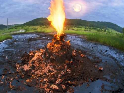 Вулкан у серці Карпат: українське диво, яке досі "дихає" - фото з відкритих джерел