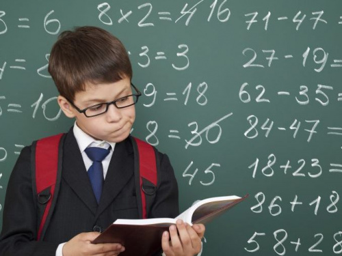 Царица наук: криворожские школьники будут обязаны сдавать ВНО по математике через два года
