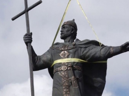 В Кривом Роге известного скульптора наградили орденом "За заслуги перед городом"