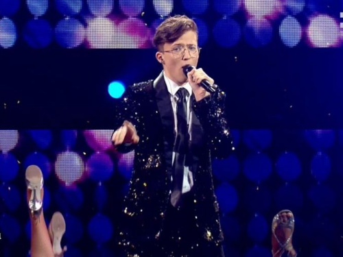 Певец из Кривого Рога покинул шоу "Голос страны"