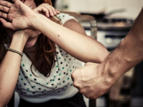 В Кривом Роге мужчина забил жену до смерти