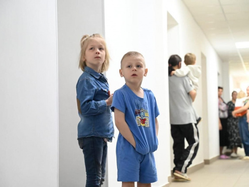 Евакуація дітей, фото пресслужби Дніпропетровської ОВА 