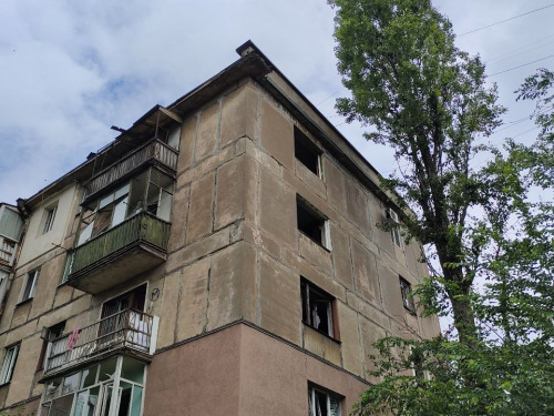 Ракетний удар по Кривому Рогу: поліція документує наслідки ракетного обстрілу – фото